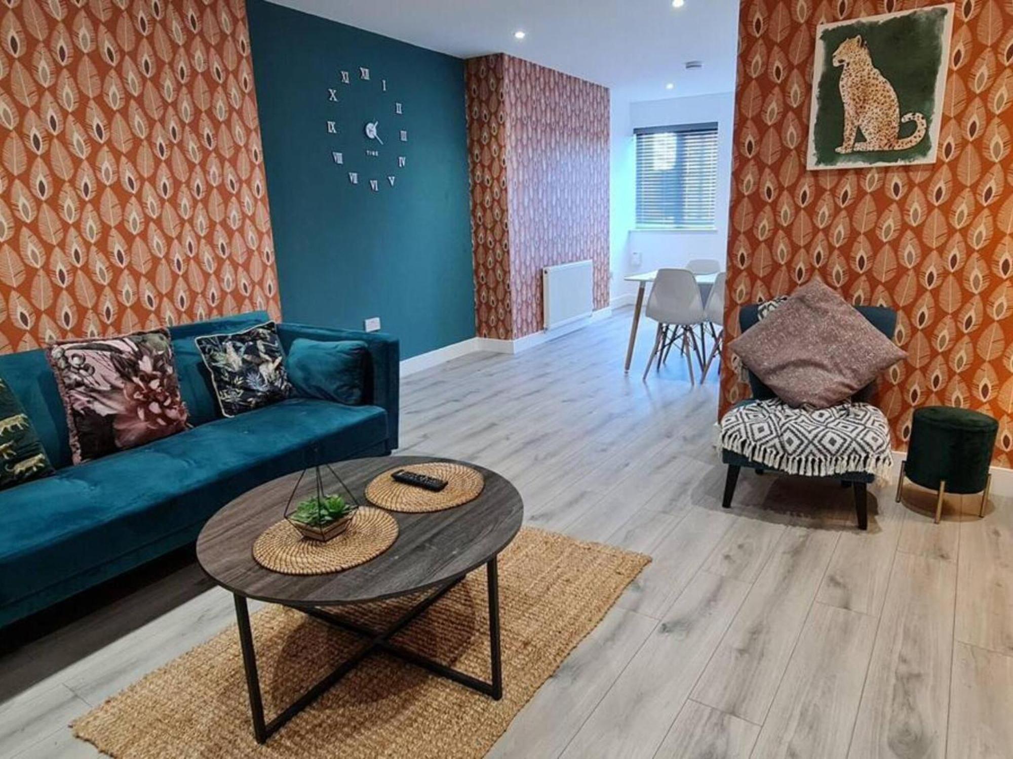 The Ecclesian Deluxe Apartments Near Trafford Centre Eccles Train Station Manchester Buitenkant foto