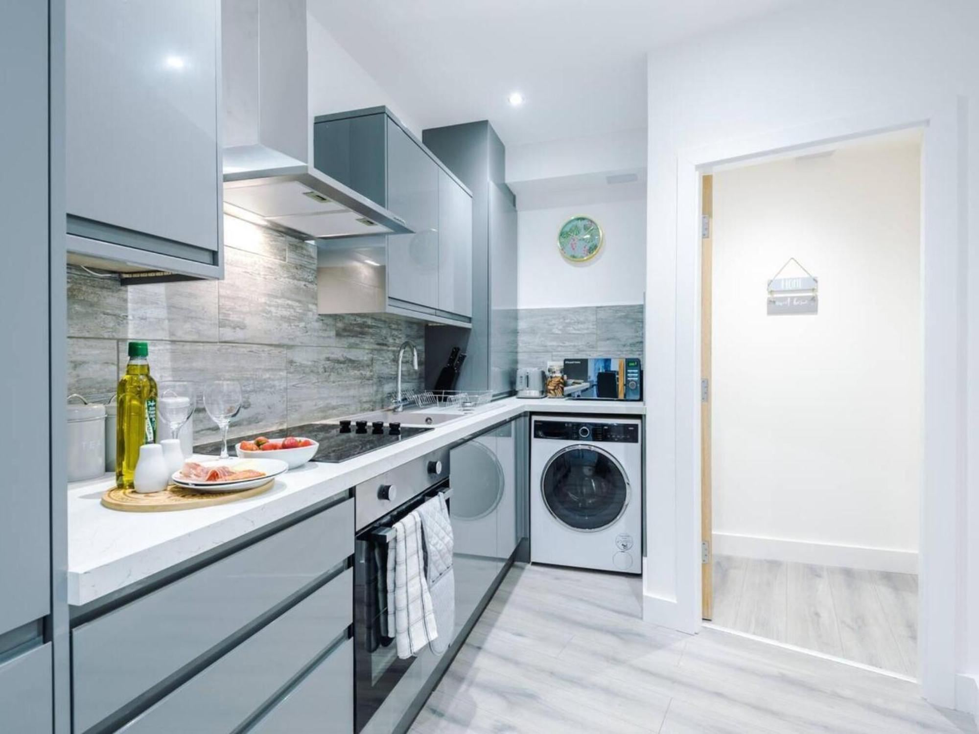 The Ecclesian Deluxe Apartments Near Trafford Centre Eccles Train Station Manchester Buitenkant foto