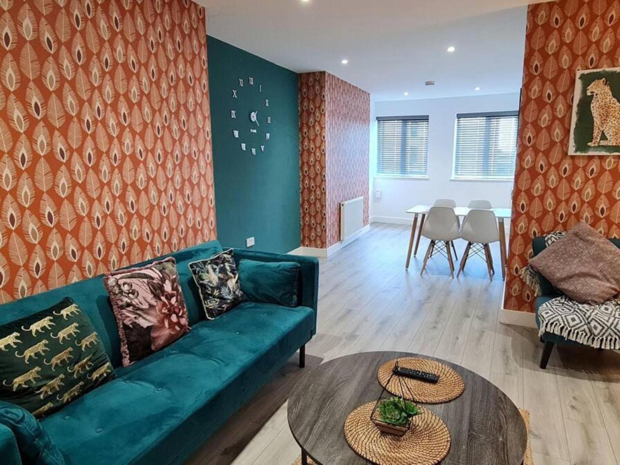 The Ecclesian Deluxe Apartments Near Trafford Centre Eccles Train Station Manchester Buitenkant foto